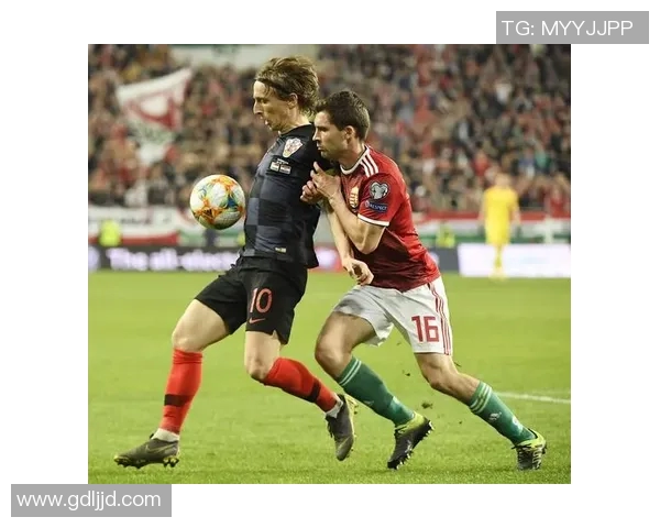 北京足球队在欧锦赛中的默契配合与战术分析